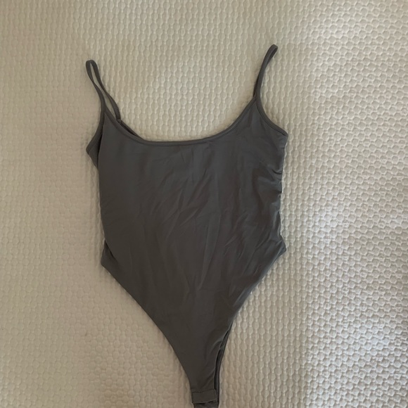 Meshki Bodysuit - Picture 2 of 6